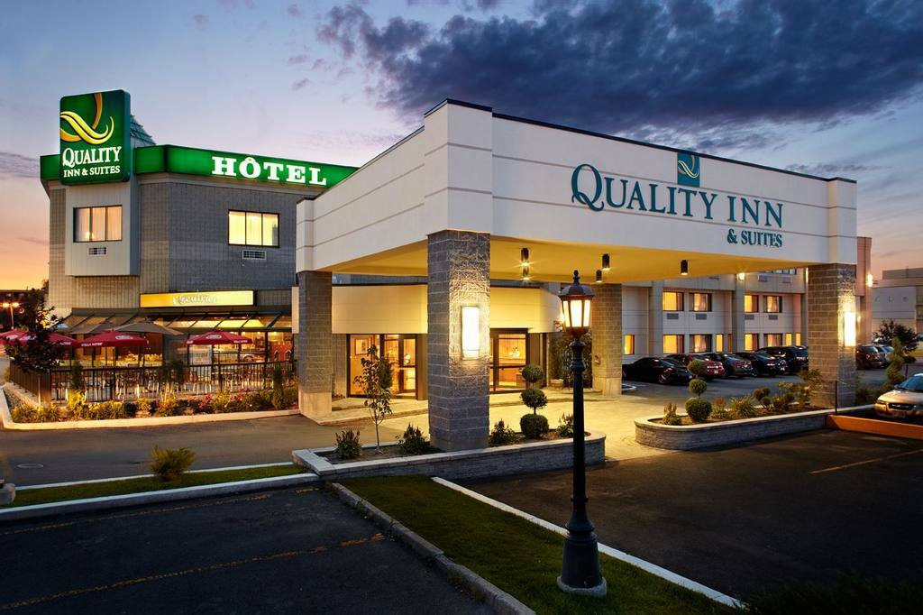 Quality Inn & Suites Brossard Eksteriør billede